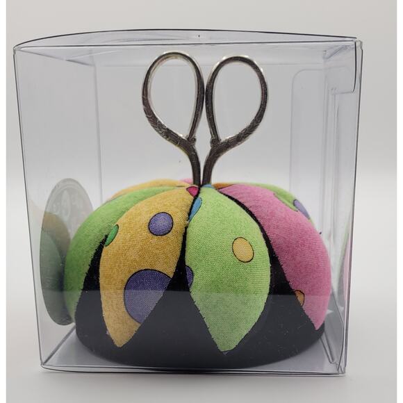 Dritz Collectible Cushions Keepsake Novelty Polka Dot Pin Cushion with Scissors - Picture 2 of 4